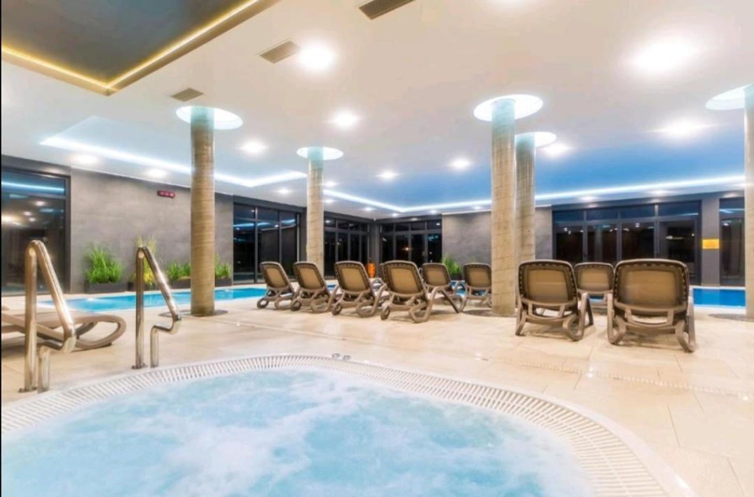 Morze Kolobrzeg Basen Kryty Apartamento Exterior foto
