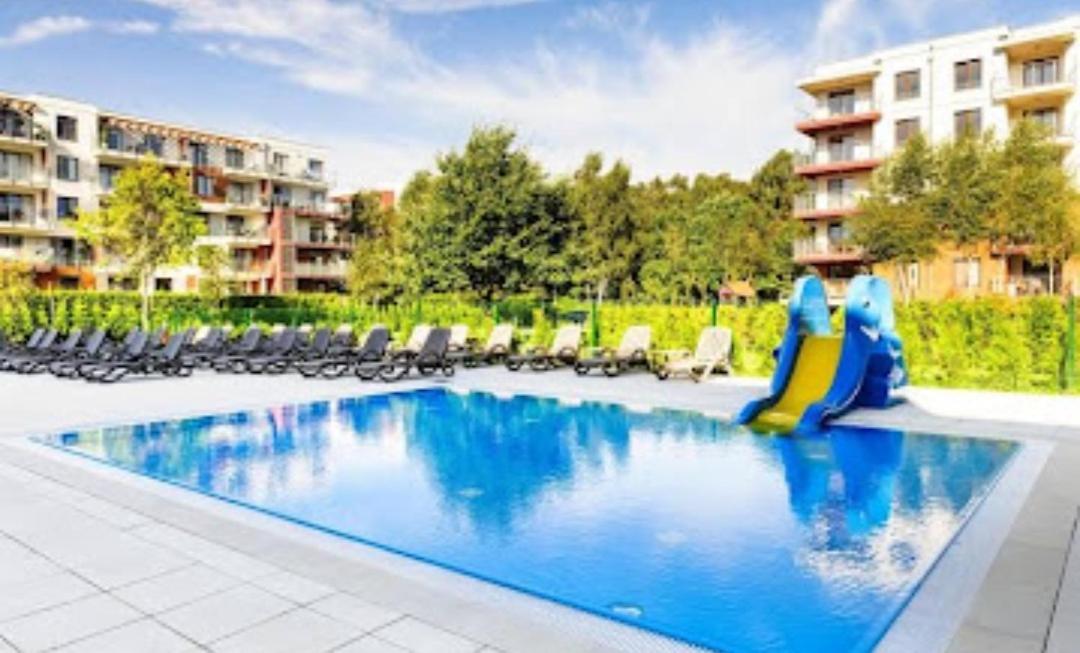 Morze Kolobrzeg Basen Kryty Apartamento Exterior foto