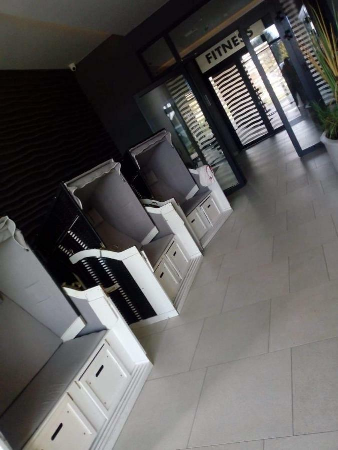 Morze Kolobrzeg Basen Kryty Apartamento Exterior foto